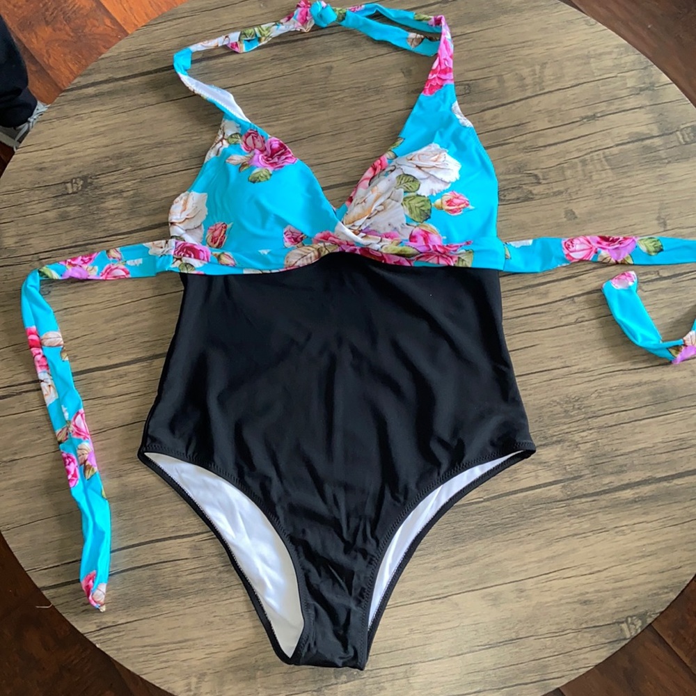 Cupshe Turquoise Floral & Black One-Piece Swimsuit